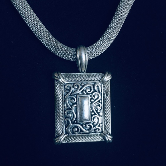 VINTAGE Silver Tone Snake Chain Pendant Necklace - Picture 11 of 15